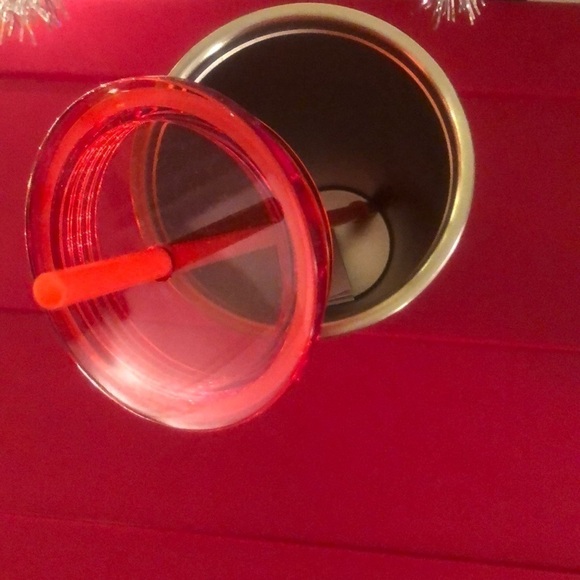 NEW OMBRÉ RED METAL TUMBLER W SCALLOPED EDGES - Picture 4 of 4